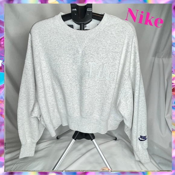 Nike Cropped Crewneck Sweatshirt • Heather Gray • Women’s - Picture 1 of 6